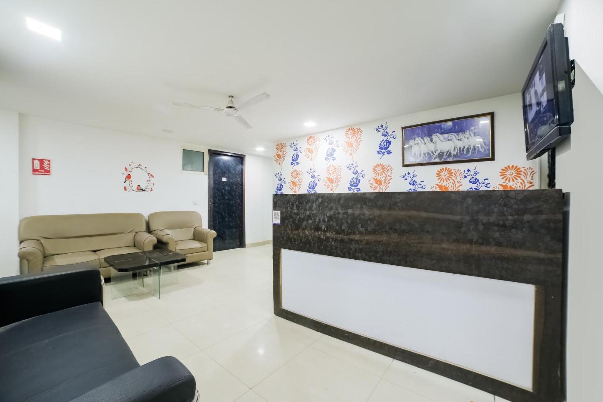 My Comfortable Hotel Új-Delhi Kültér fotó