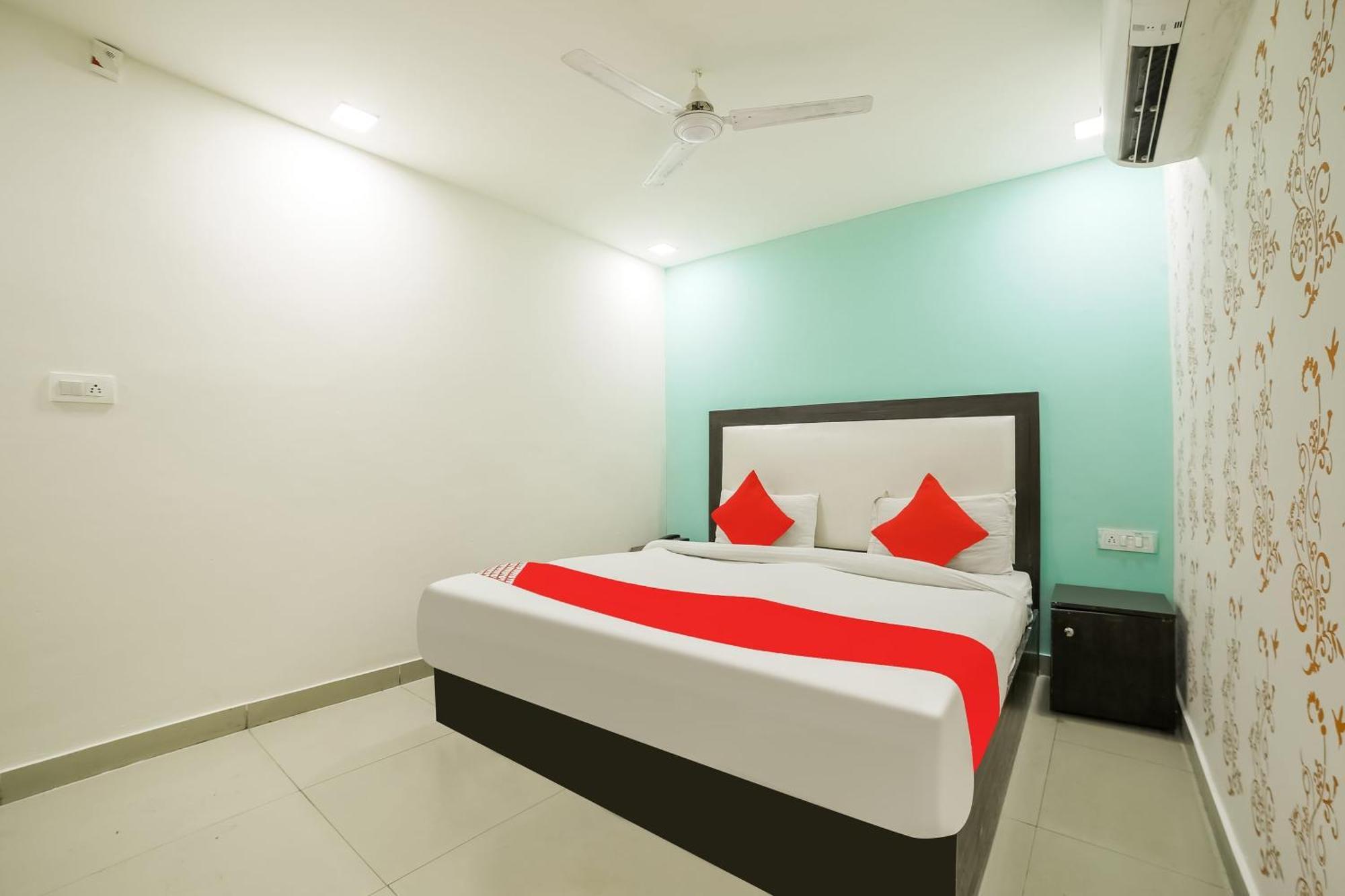 My Comfortable Hotel Új-Delhi Kültér fotó