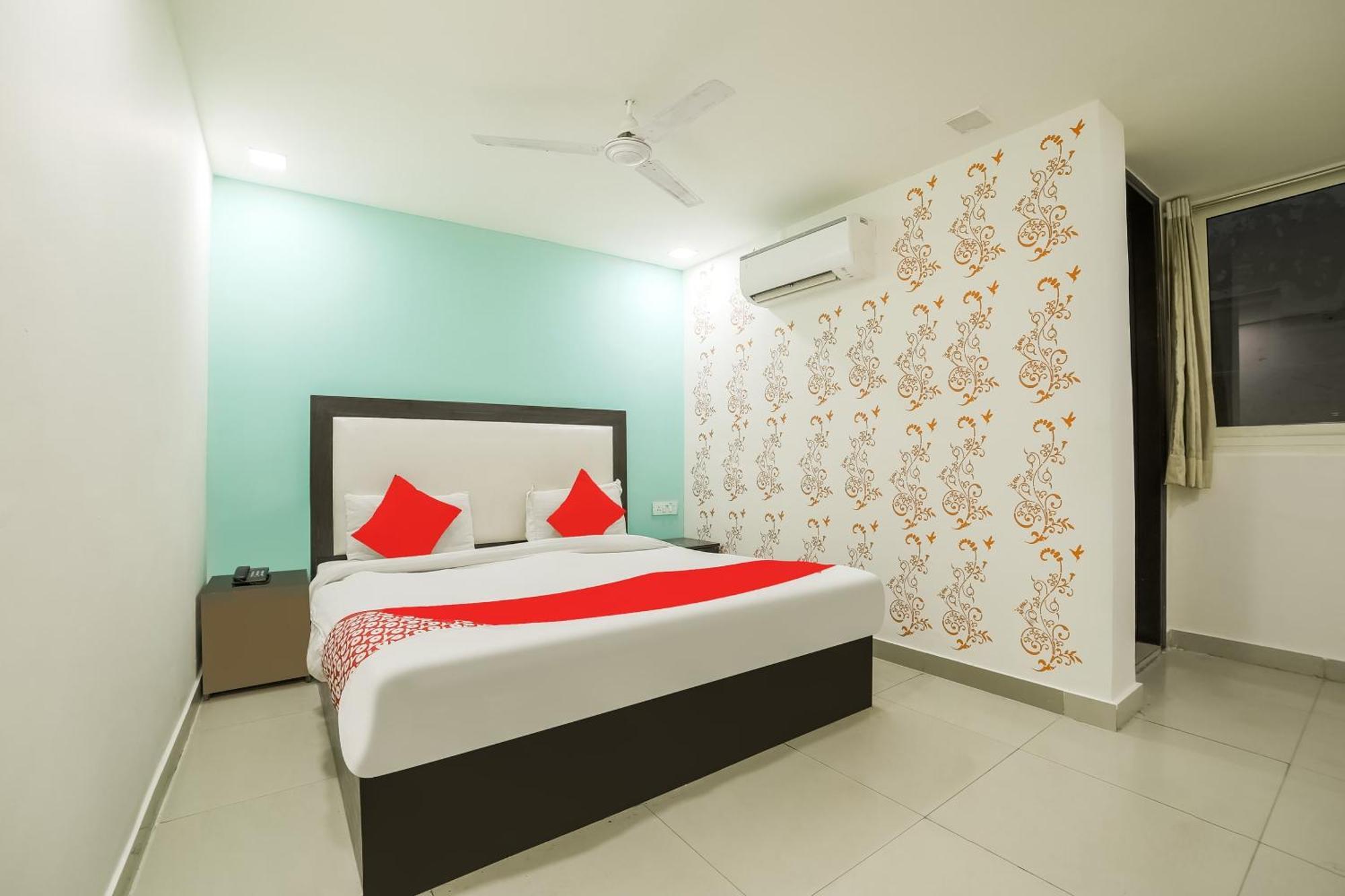 My Comfortable Hotel Új-Delhi Kültér fotó